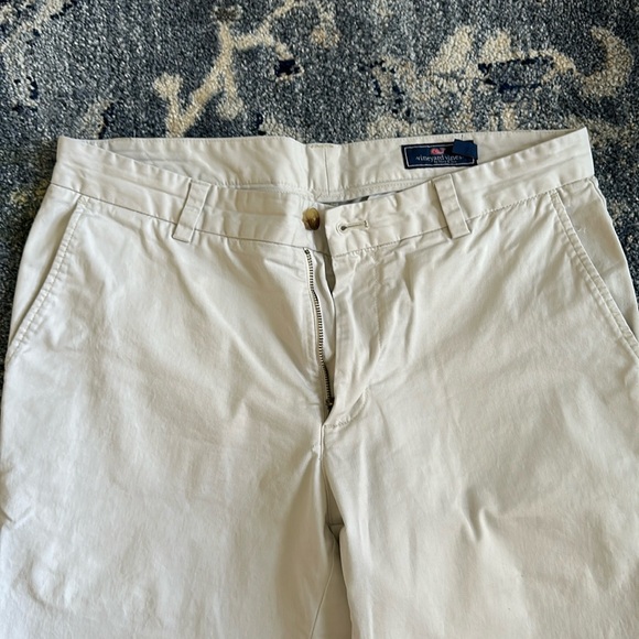 Vineyard Vines Chinos - Picture 1 of 7
